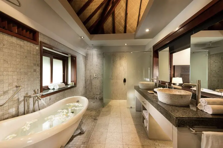 hilton-moorea-lagoon-resort-french-polynesia — spa