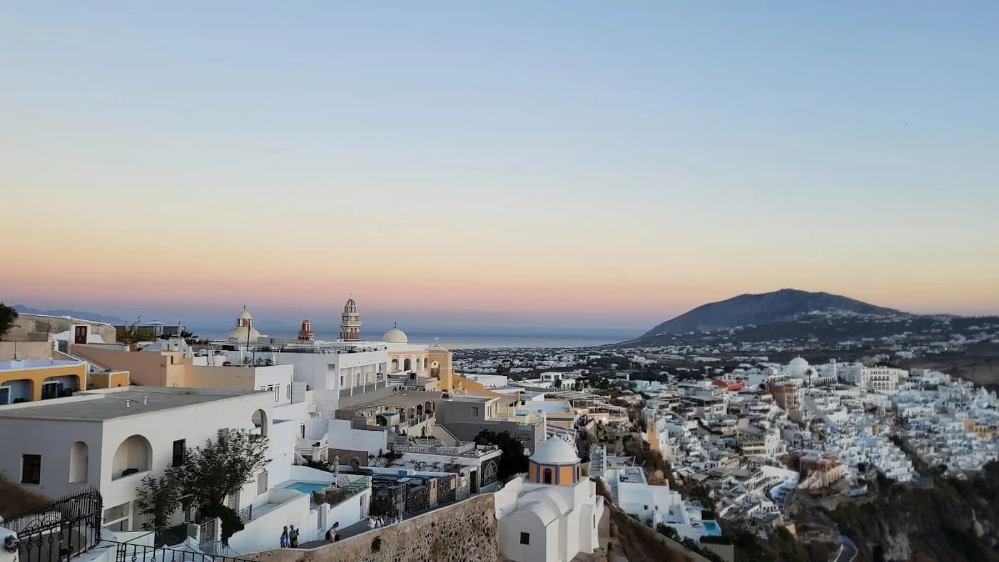 homeric-poems-santorini β hero