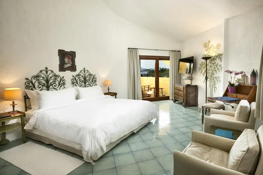 hotel-cala-di-volpe-sardegna — room