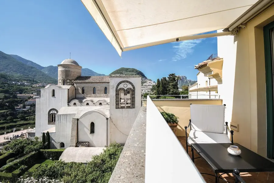 hotel-caruso-belmond-amalfi — room