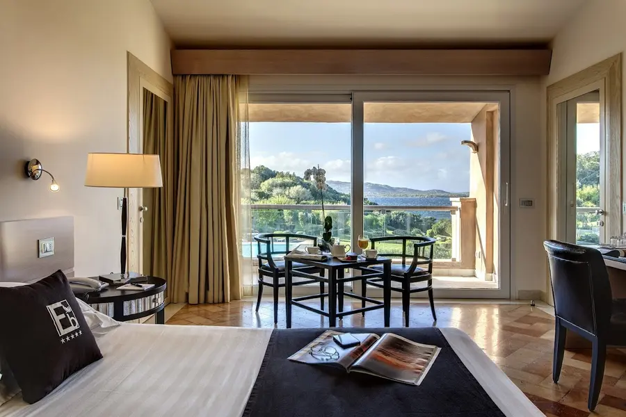 hotel-ea-bianca-luxury-sardegna — pool