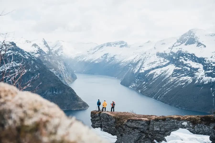hotel-union-oye-norway — pool