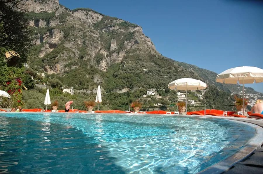 il-san-pietro-positano-amalfi — room