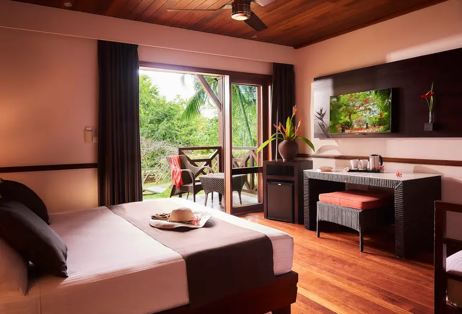 iloha-seaview-hotel-reunion — dining