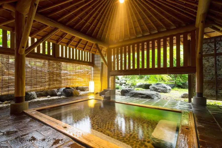 kai-nikko-japan — pool