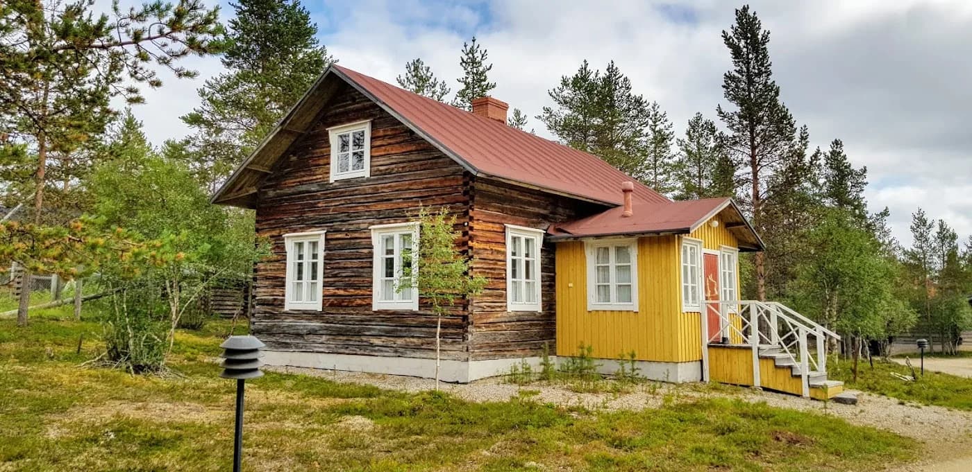 kakslauttanen-arctic-resort-finland — hero