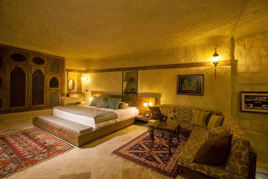 kayakapi-premium-caves-turkey — room