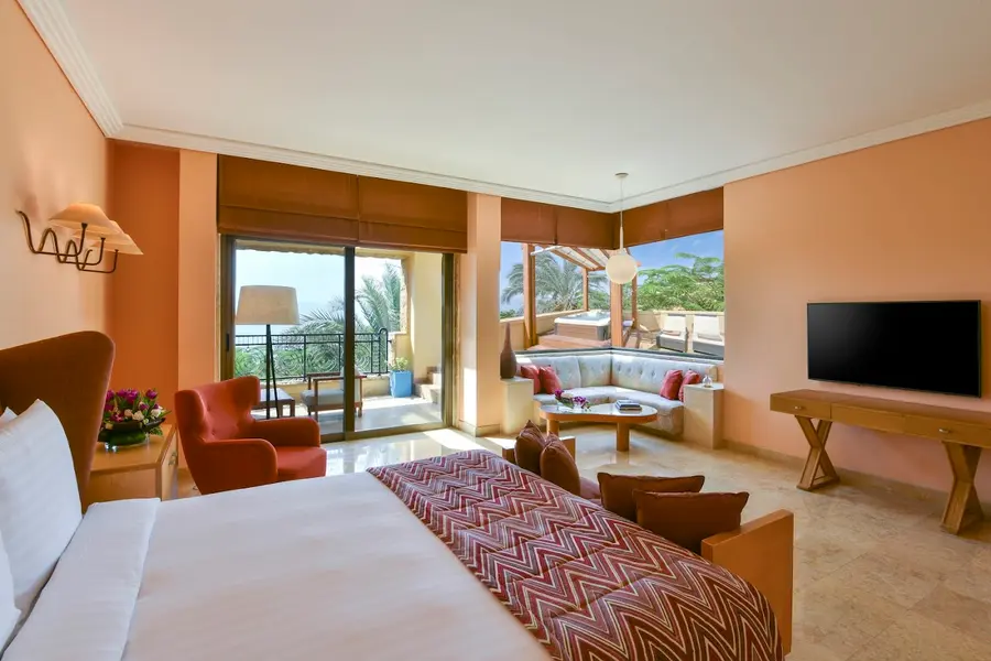 kempinski-ishtar-dead-sea-jordan — dining