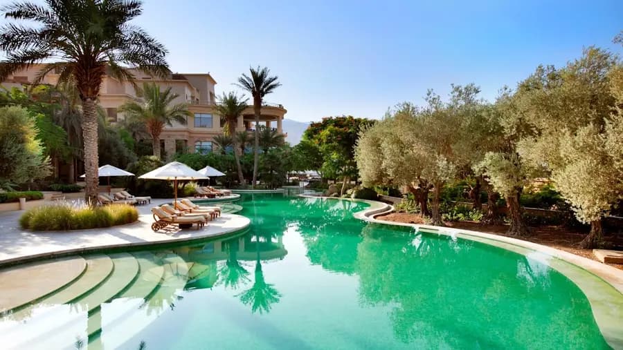 kempinski-ishtar-dead-sea-jordan — pool