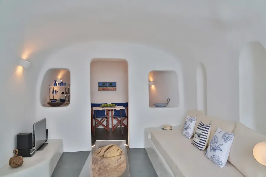 lava-caves-santorini — pool