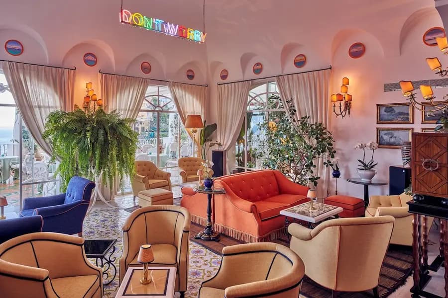 le-sirenuse-positano-italy — room