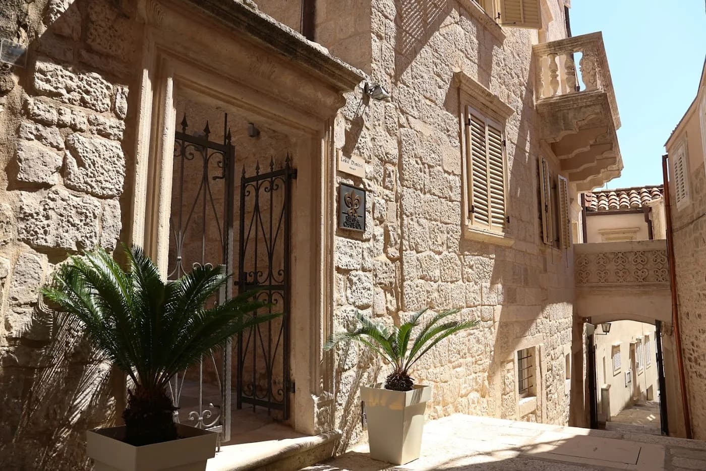 lesic-dimitri-palace-korcula-croatia — hero