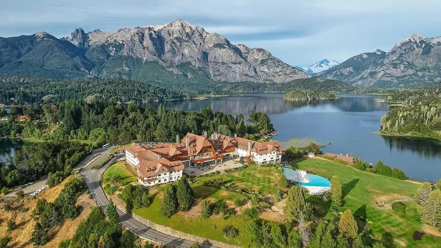 llao-llao-resort-bariloche-argentina — room