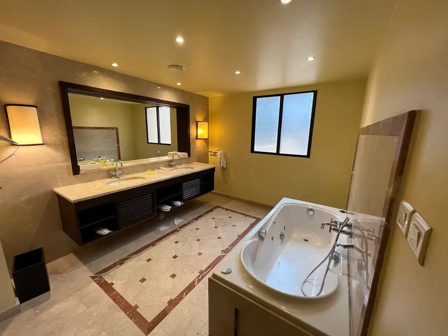 main-hot-springs-resort-jordan — pool