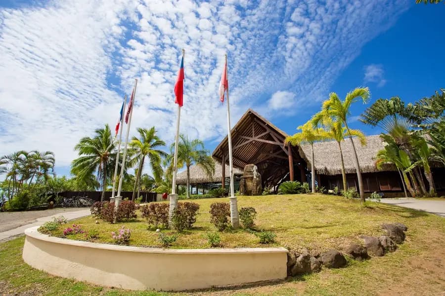 manava-beach-resort-moorea-french-polynesia — dining