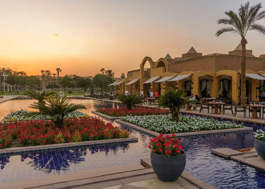 marriott-mena-house-cairo-egypt — pool