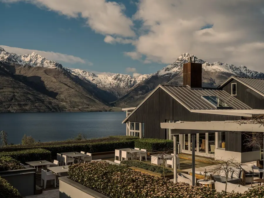 matakauri-lodge-queenstown-new-zealand — pool