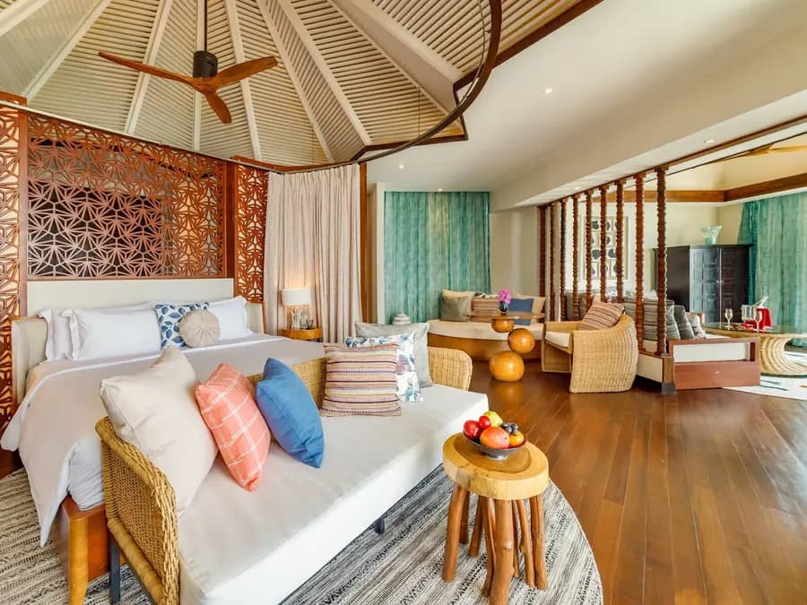 ozen-reserve-bolifushi-maldives — dining