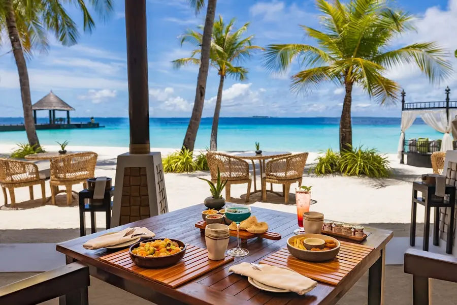 ozen-reserve-bolifushi-maldives — pool