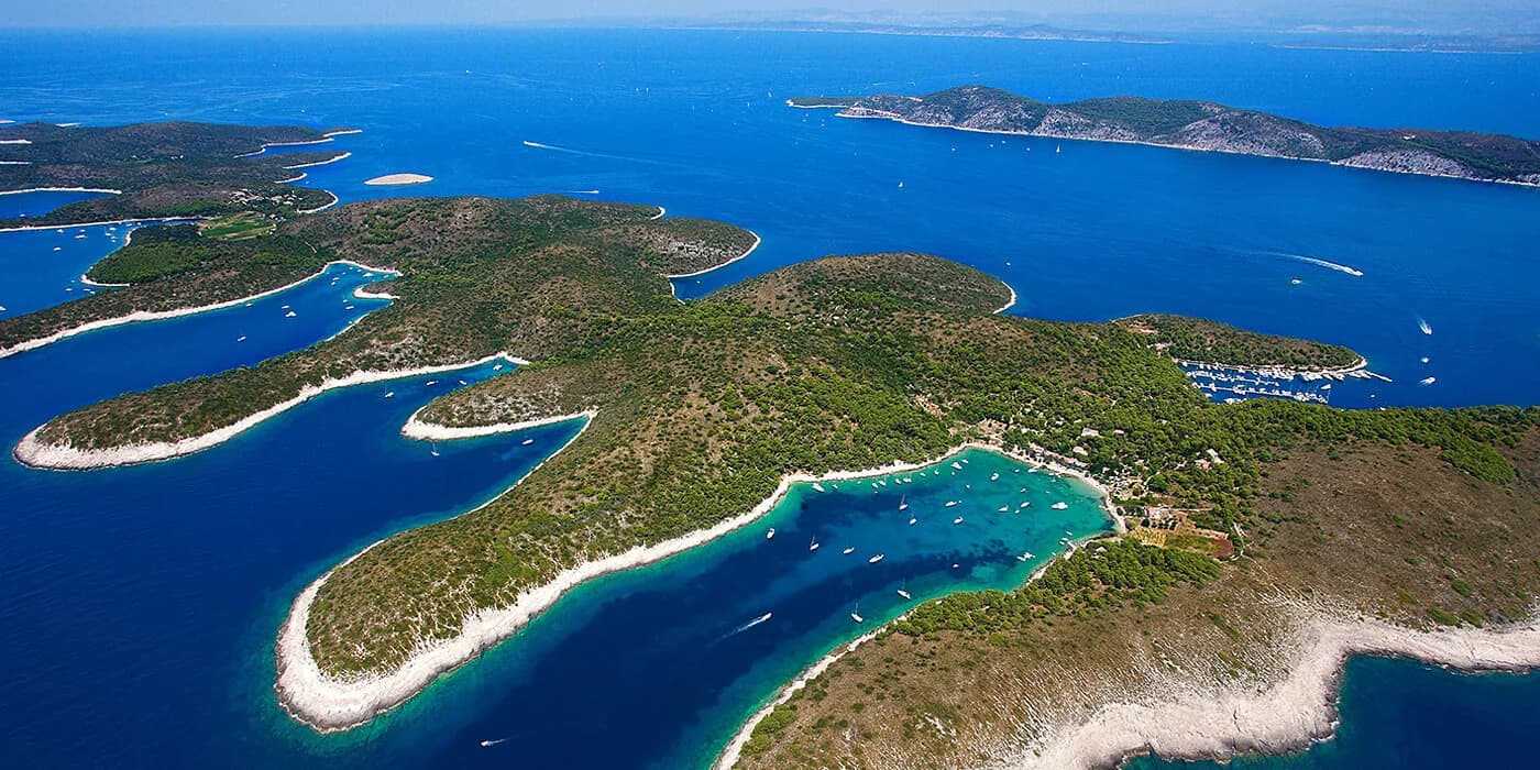 palmizana-meneghello-hvar-croatia — hero