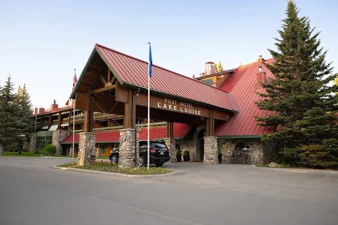 post-hotel-spa-lake-louise-banff — hero