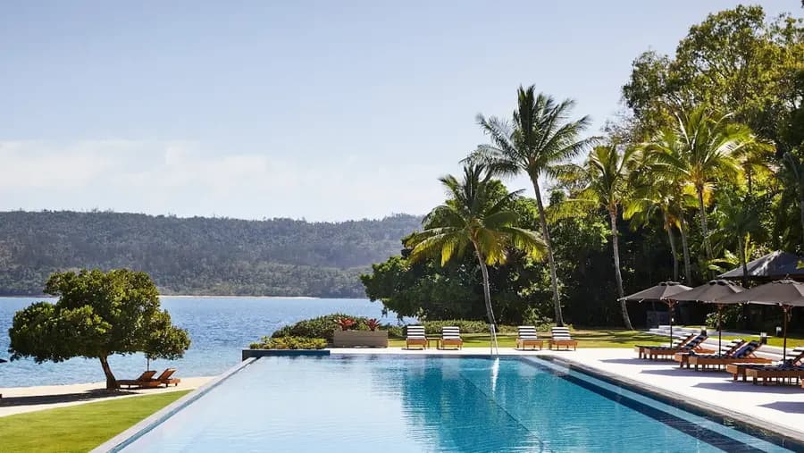 qualia-hamilton-island-whitsundays-australia — room