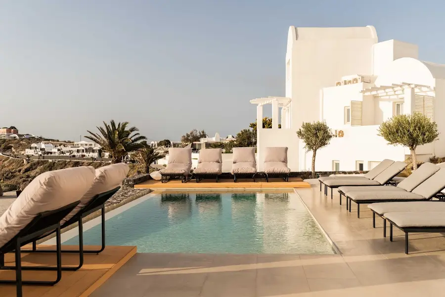rocabella-santorini-art-hotel — room