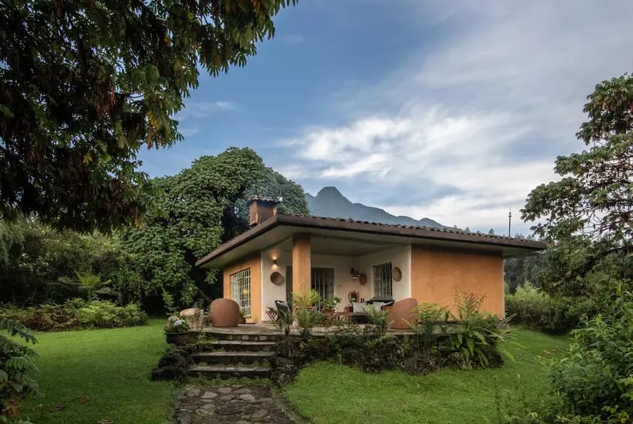 sabyinyo-silverback-lodge-rwanda — dining