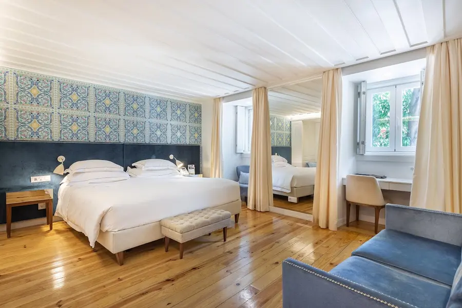 santiago-de-alfama-lisbon-portugal — pool