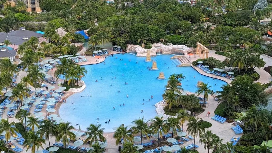 the-cove-atlantis-paradise-island-bahamas — room