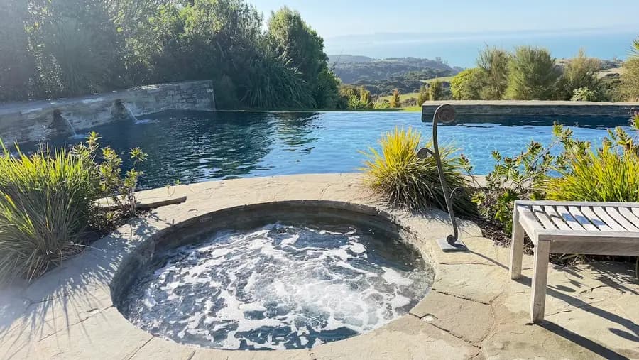 the-farm-at-cape-kidnappers-new-zealand — room