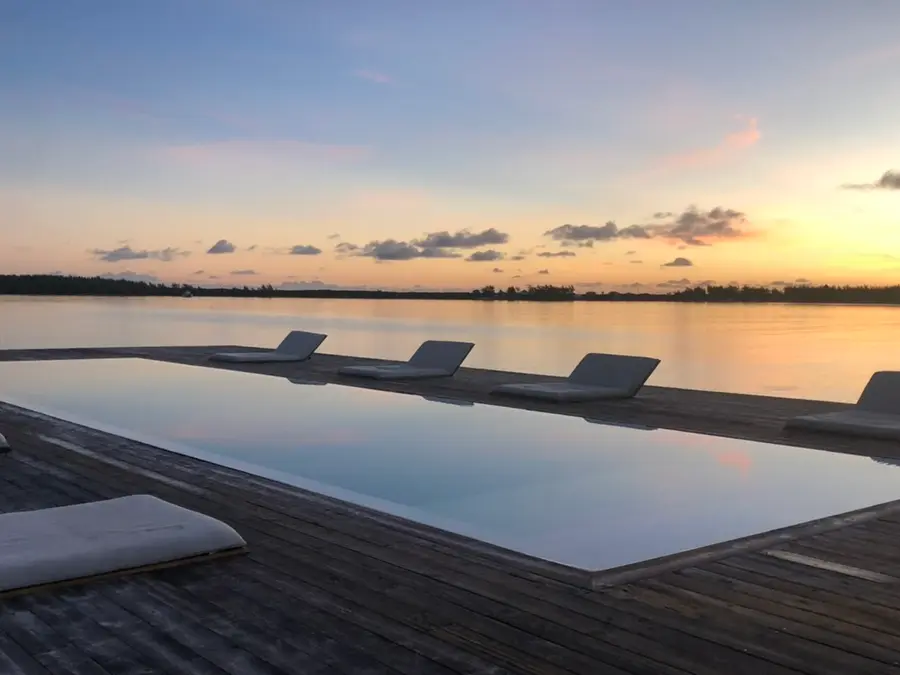 the-other-side-eleuthera-bahamas — dining