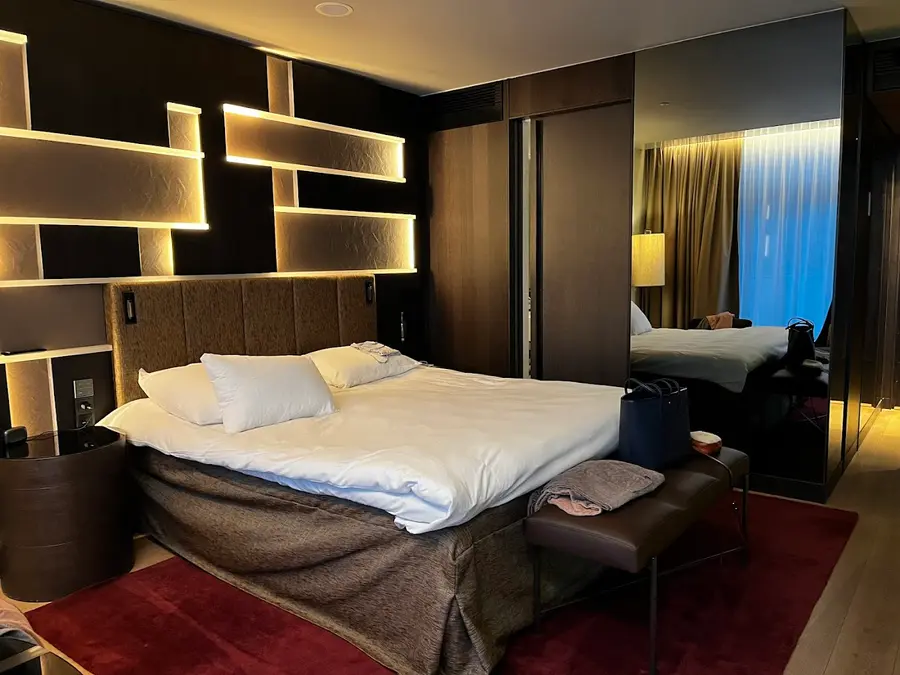 the-thief-oslo-norway — dining