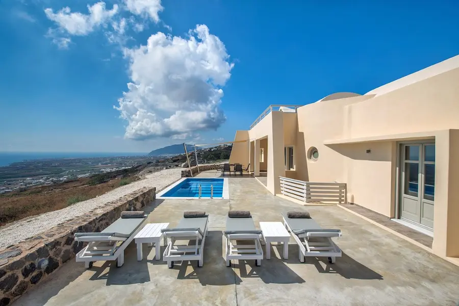 theano-cave-suites-villas-santorini — dining