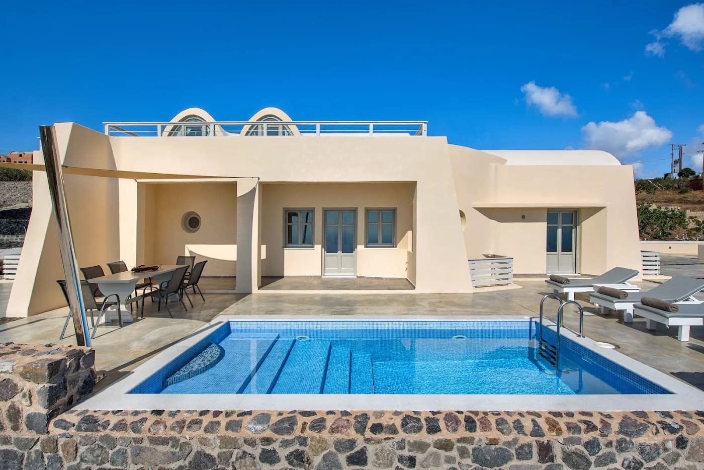 theano-cave-suites-villas-santorini β hero