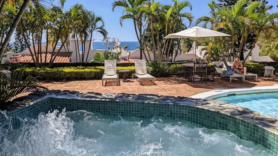 windjammer-landing-resort-and-residences-st-lucia — room