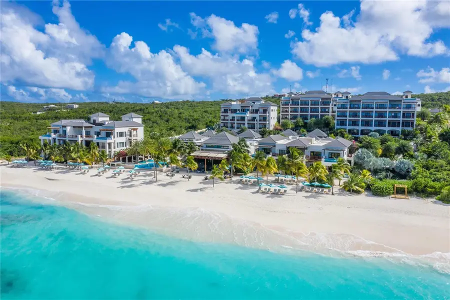 zemi-beach-house-anguilla — pool